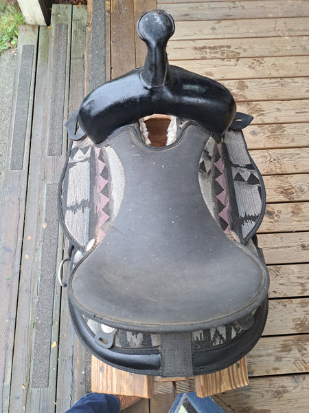 15" Abetta Synthetic Western Saddle