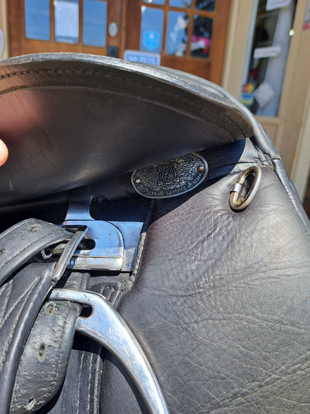 18" Schleese Infinity II Dressage Saddle