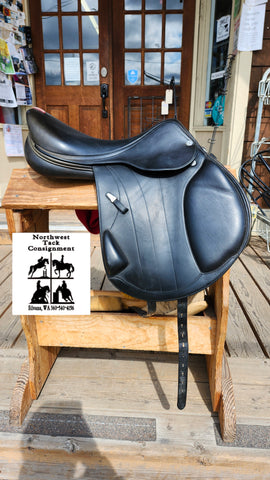 17.5" Equipe EK26 Monoflap Jumping Saddle