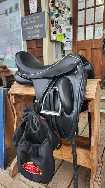 17.5" Custom Gemini R Dressage Saddle