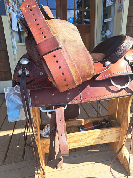 17" Crates Supreme Western Trail Saddle