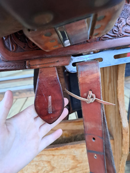 15" Vintage Circle Y Barrel Saddle