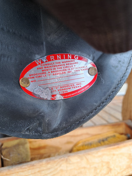 15.5" Treeless Tammy Fischer by Circle Y Barrel Saddle
