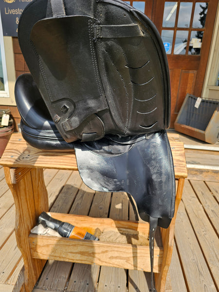 17" Prestige X D2K Zero Dressage Saddle