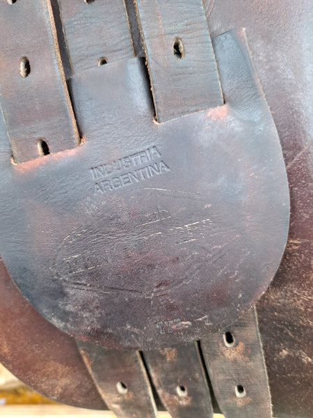 17" HDR Close Contact Saddle