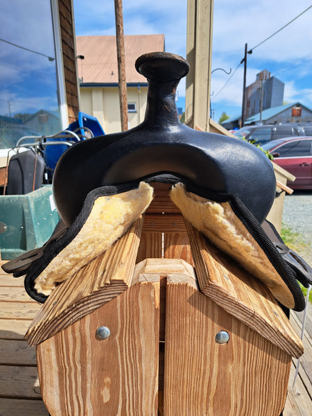 15" Abetta Synthetic Western Saddle