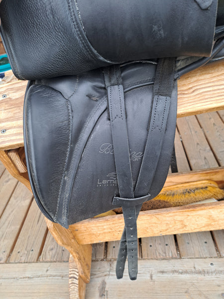 15.5" Courbette Lemetex Bernina Junior Dressage Saddle