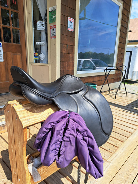 17.5" Cavaletti Dressage Saddle