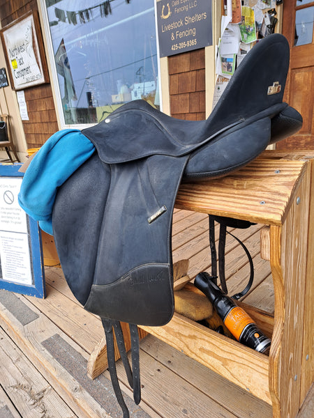 16.5" Wintec Isabell Werth Dressage Saddle