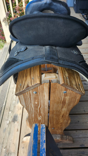 ON TRIAL 16" Synthetic Western Saddle