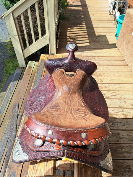 15.5" Vintage Hereford Tex Tan Western Saddle