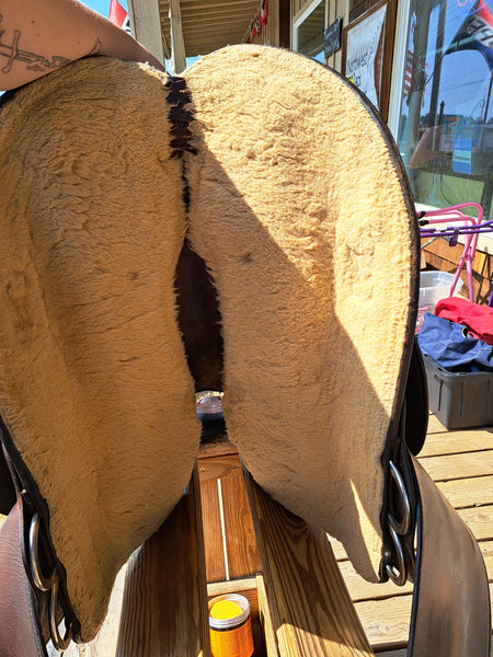 15" Circle Y Arabian Round Skirt Western Trail Saddle