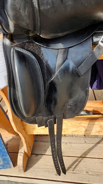 17" Schleese Heike Kemmer Dressage Saddle