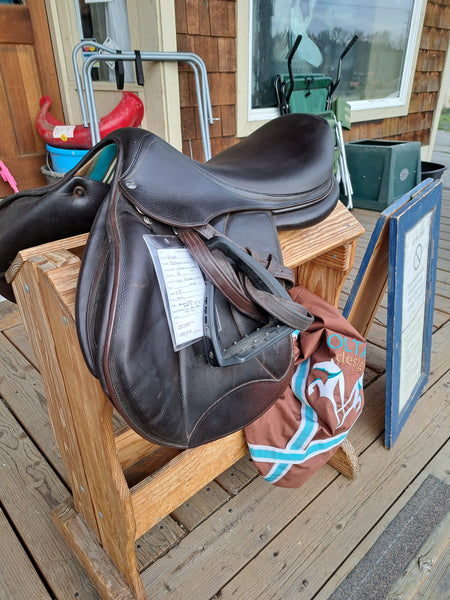 ON TRIAL 18" Voltaire Stuttgart Jumping Saddle