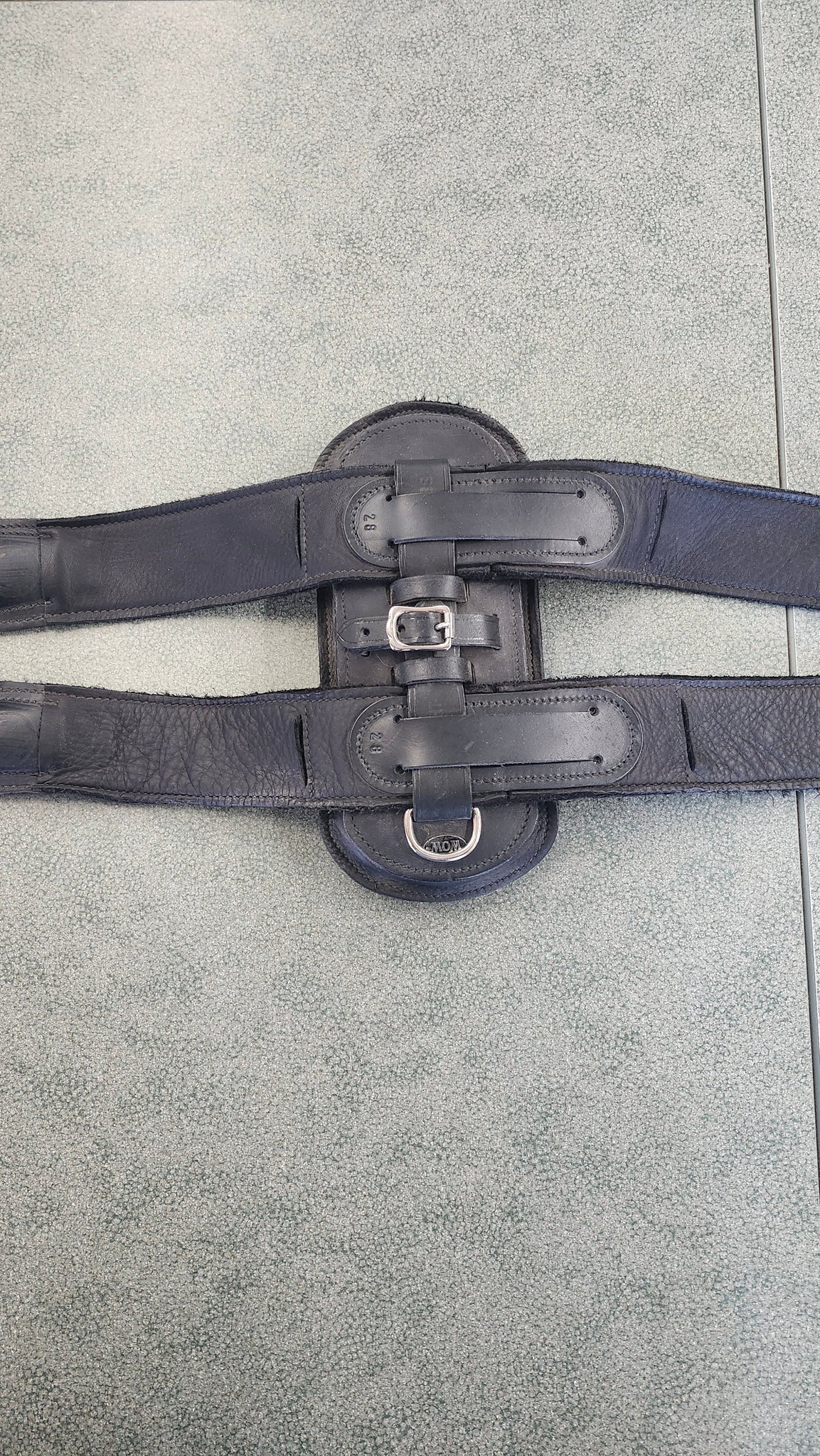 28" Wow H Style Leather Dressage Girth