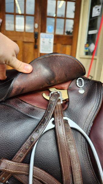 17.5" CWD SE02 Jumping Saddle