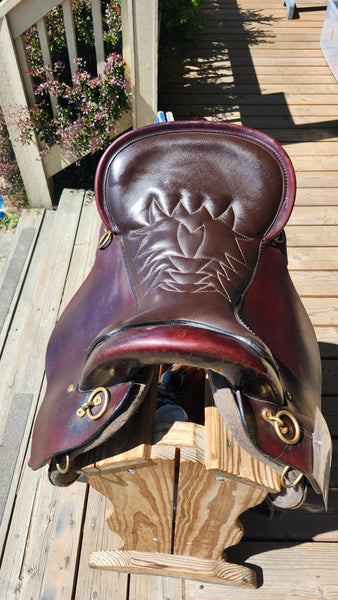 16.5" Tucker Endurance Trail Saddle
