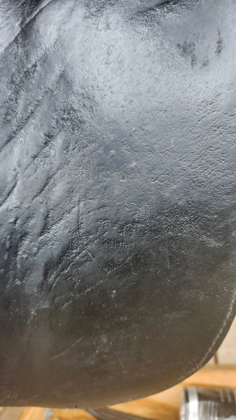 17.5" Karl Niedersuss Dressage Saddle