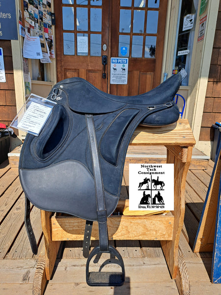 18" Wintec Pro Endurance Saddle Package