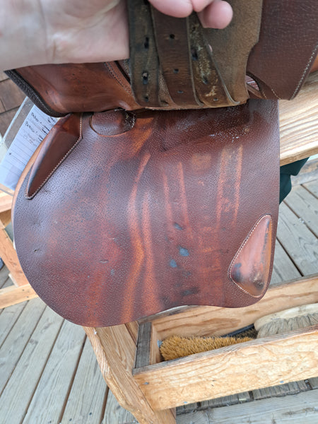 17.5" Devoucoux Oldara Jumping Saddle