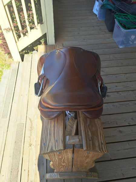 17.5" Collegiate Parfaire Close Contact Jump Saddle