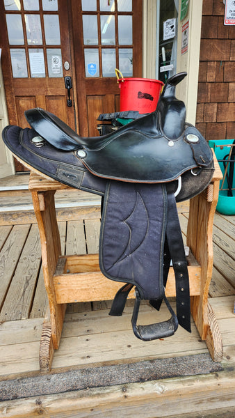 ON TRIAL 15.5" Big Horn Synthetic Arabian Saddle