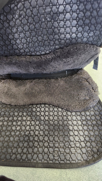Medium Mattes Fleece Lined Dressage pad