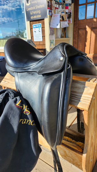 17.5" L'Apogee 2DL Dressage Saddle