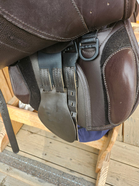 ON TRIAL 17.5" Monarch Jumping Saddle S665