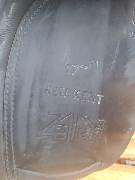 17" Zaldi New Kent Dressage Saddle
