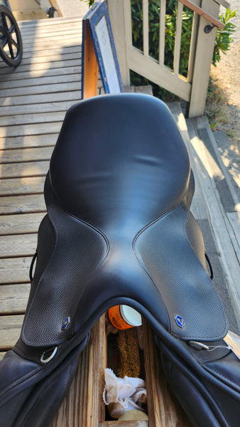 18" Hastilow & Sons Berwick Jump Saddle