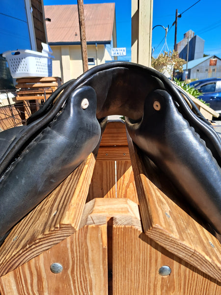 17" HDR Karla Monoflap Dressage Saddle
