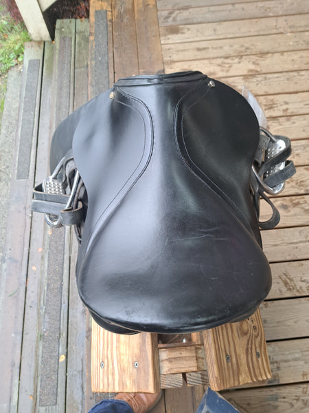 16.5" Paris Tack Dressage Saddle