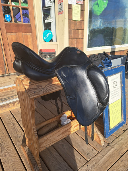 18" Prestige OptiMax Dressage Saddle