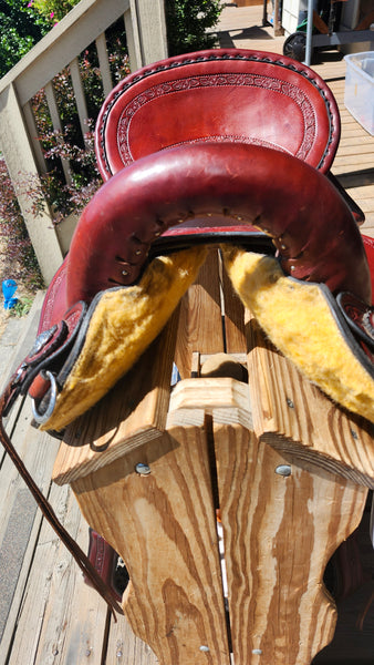 17" Allegany Mountain Saddlery Renegade Endurance Saddle