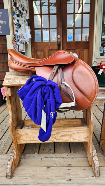 17" Bates Elevation H Close Contact Jumping Saddle