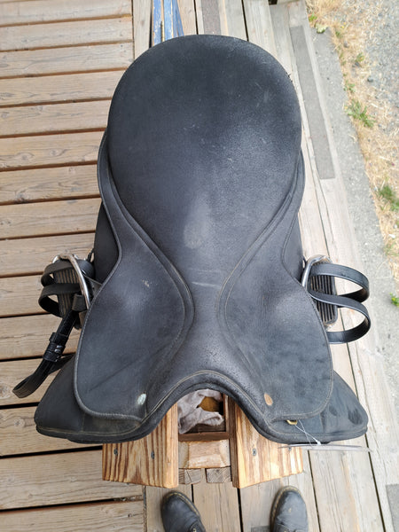 18" Wintec Isabell Werth Dressage Saddle