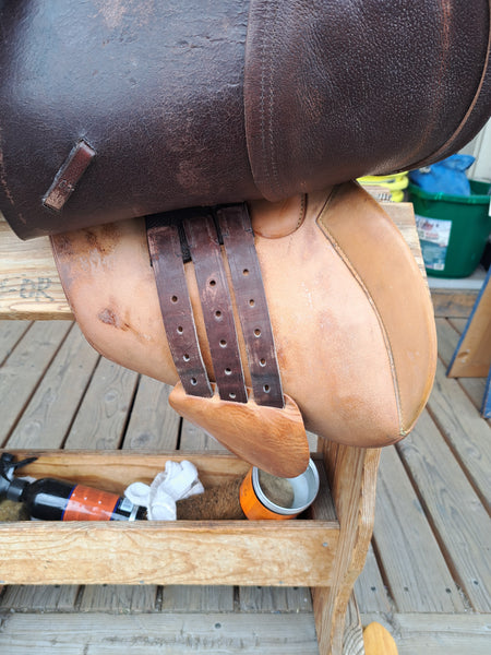 17.5" Collegiate Ruiz Diaz All Purpose English Saddle