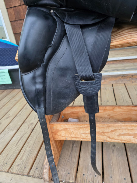 17.5" Hulsebos WB3 Dressage Saddle