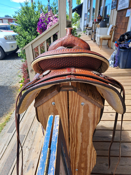 15.5" Circle Y Reining Saddle