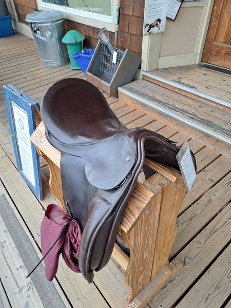 16.5" County Competitor Dressage Saddle