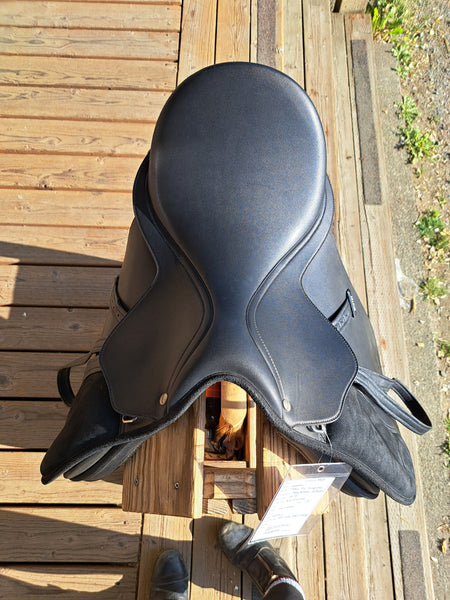 16.5" Wintec 500 All Purpose English Saddle