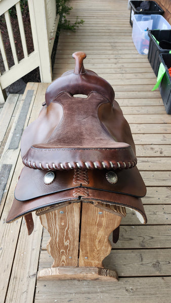 16.5" Hereford Western Trail Saddle