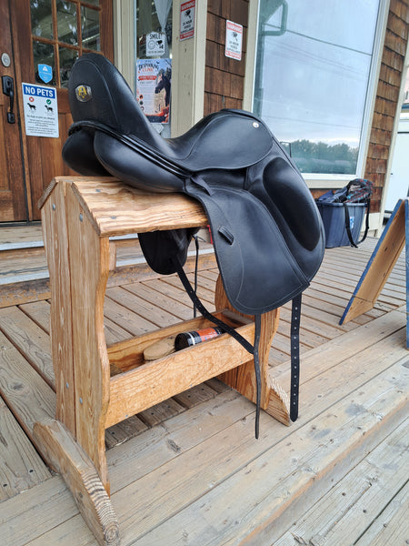 17.5" N2 Cardhu Dressage Saddle