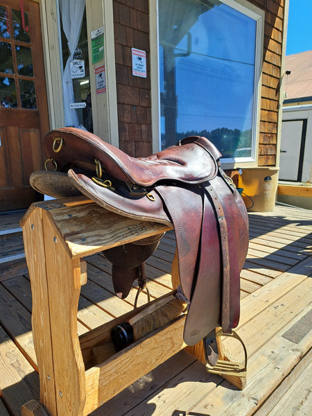 18" Tucker Montreal Trooper Saddle