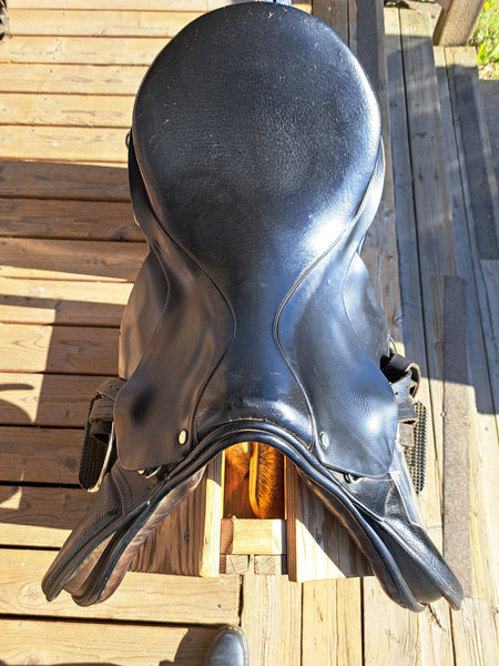 18" Berney Bros Close Contact Saddle