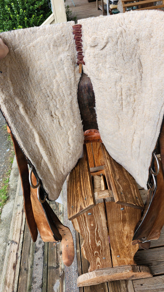 15" Circle Y High Horse Barrel Saddle