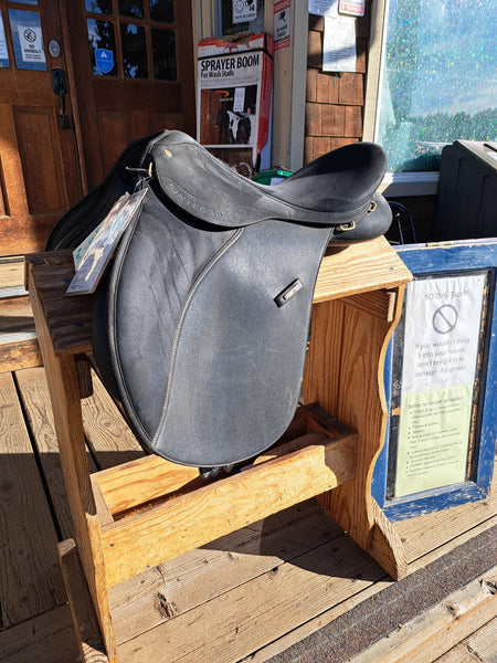 17" Wintec 2000 All Purpose English Saddle