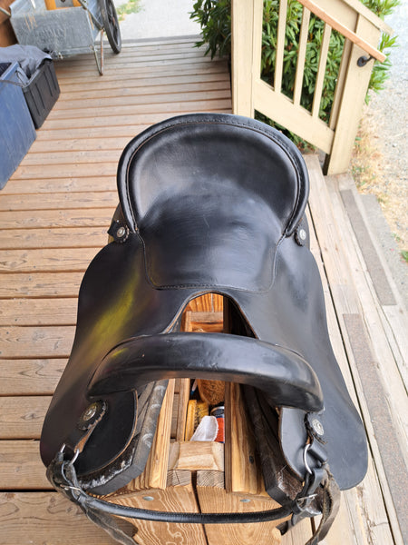 16" Specialized Saddlery Trailmaster Saddle