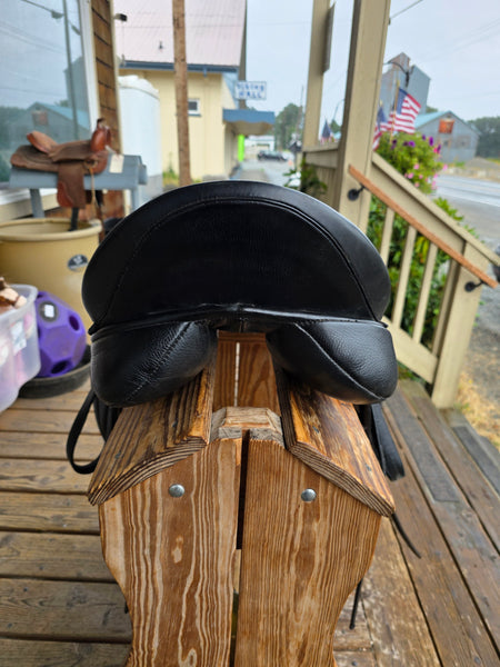 18" JRD Custom Dressage Saddle